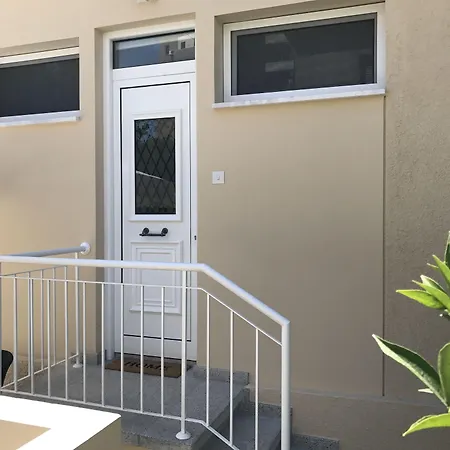 Avgi's Bed and Breakfast Λεμεσός