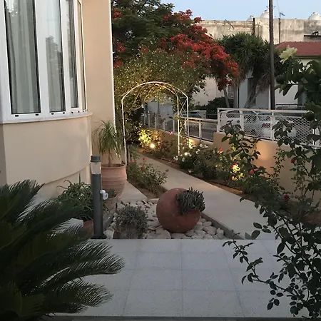 Bed & Breakfast Avgi's 4*