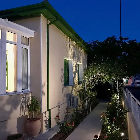 Avgi's Limassol
