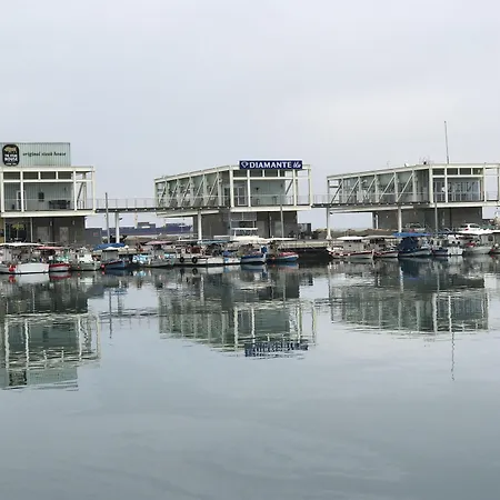 Bed and breakfast Avgi's 4*