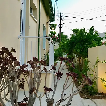 Avgi's Bed & Breakfast