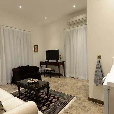 Nocleg ze śniadaniem Avgi's 3*
