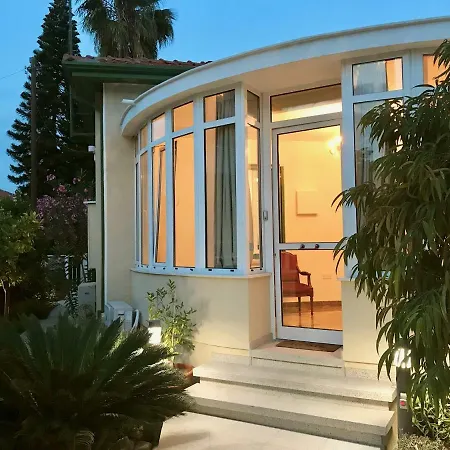 Bed and Breakfast Avgi's 3*