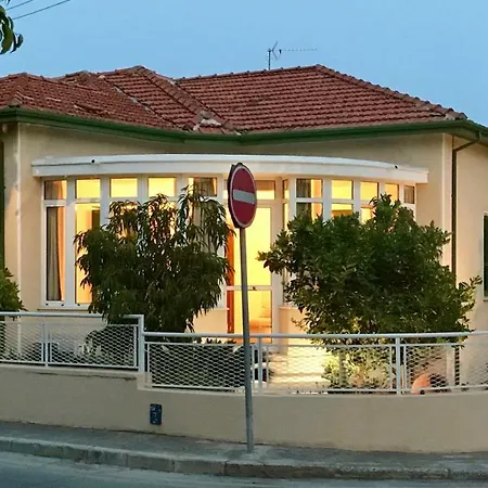 Bed and breakfast Avgi's 4*