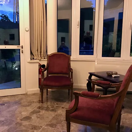 Avgi's Alojamento de Acomodação e Pequeno-almoço Limassol