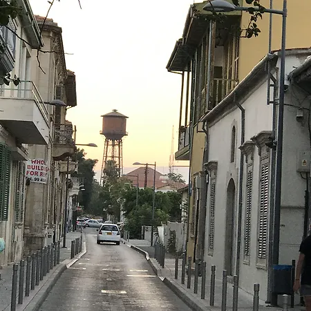 Alojamento de Acomodação e Pequeno-almoço Avgi's Limassol