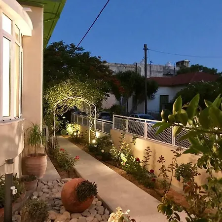 Avgi's Bed & Breakfast Limassol