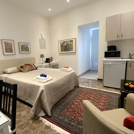 Bed & Breakfast Avgi's 3*