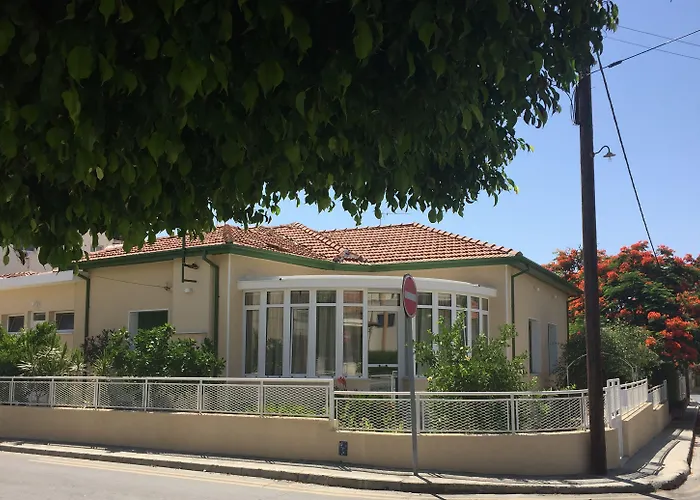 Avgi's Bed & Breakfast 4*